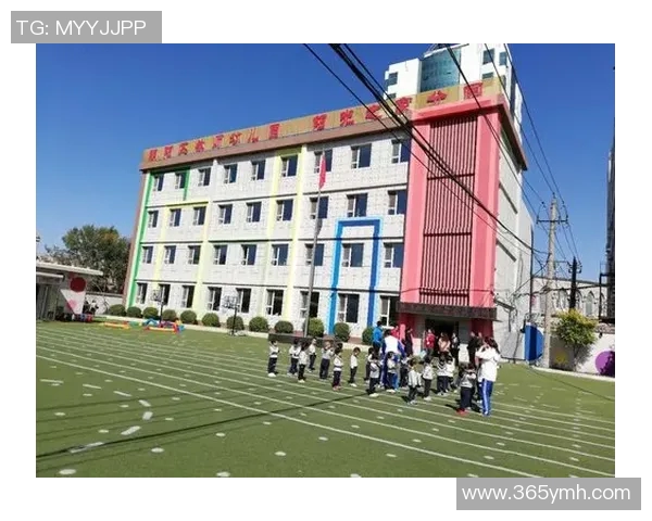 李铁足球公园：打造青少年足球梦想的乐园与成长基地